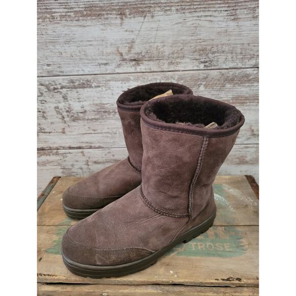 UGG Women's Short II Classic Brown Boots Size 6 - Picture 2 of 7